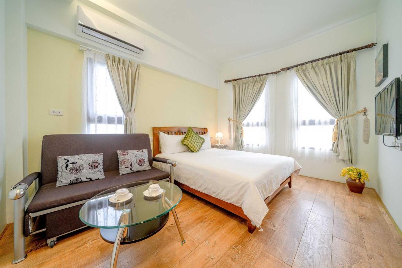 Aurora Castle Guest House Luodong Luaran gambar