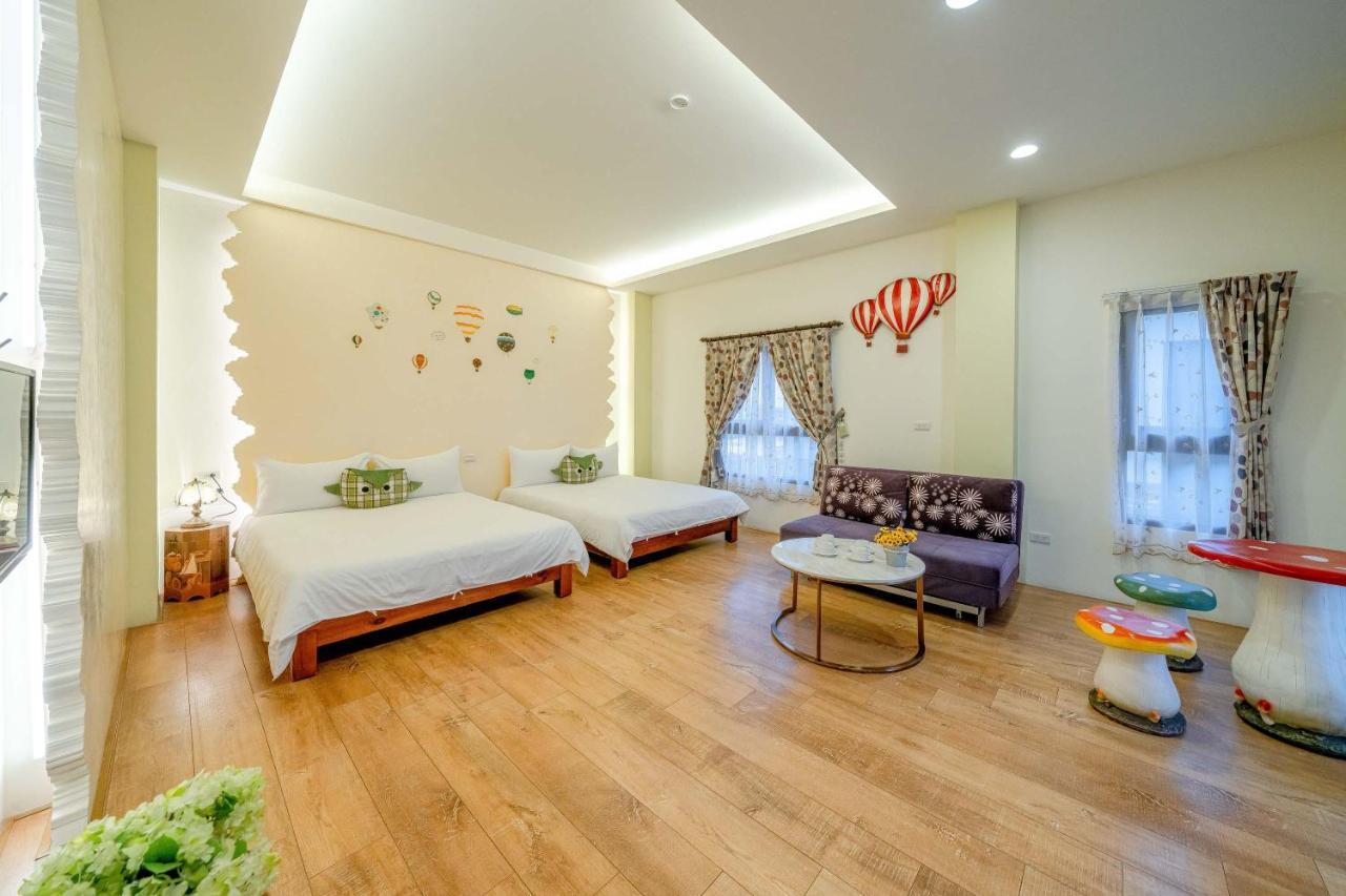 Aurora Castle Guest House Luodong Luaran gambar