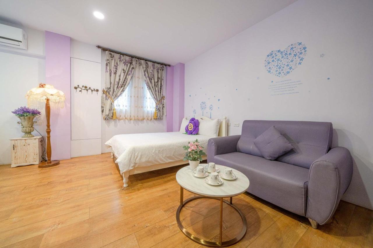 Aurora Castle Guest House Luodong Luaran gambar